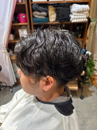 メンズ トリコヘアサロン 新井千智のヘアスタイル