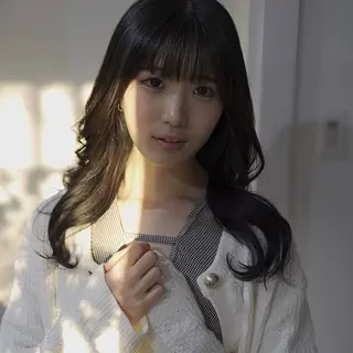 セミロング 髪質改善✨艶髪✨ レイヤーカット 田畑のヘアスタイル