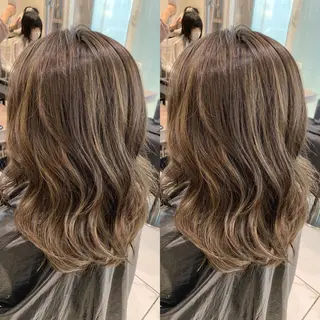 セミロング カラー ヘアアレンジ 白髪ぼかしハイライト 茗荷谷駅徒歩2分のヘアスタイル