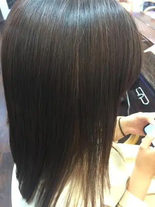 セミロング パーマ 桧山 真のヘアスタイル