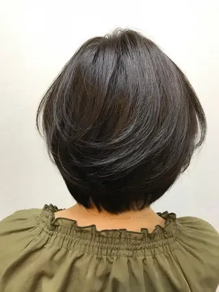 ショート カラー 吉森 満俊のヘアスタイル