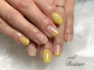 ミディアム Restart YURIのネイルデザイン