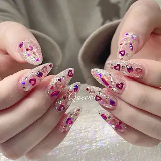ネイル Queens テイのネイルデザイン