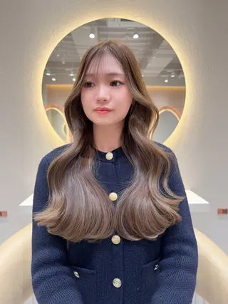 セミロング カラー 縮毛矯正✨🫧 レイヤー川村利幸のヘアスタイル