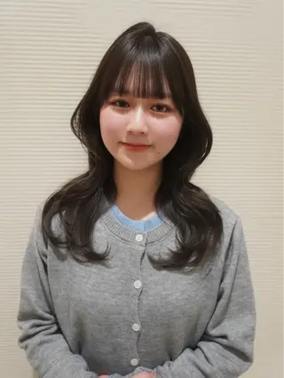 セミロング 透明感カラー/レイヤ ー/縮毛/暗髪/銀座のヘアスタイル