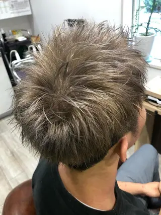 カラー メンズ ダブルカラー🎉 ハイトーン🎉スドウのヘアスタイル