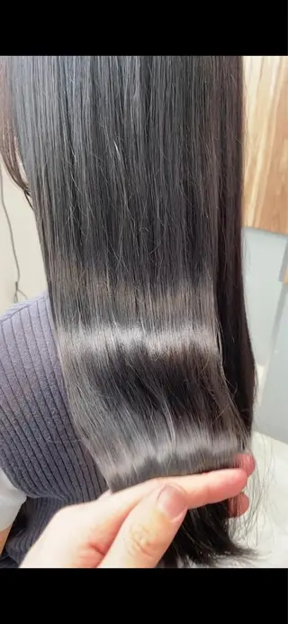 セミロング カラー 【透明感、艶髪】西村 有司のヘアスタイル