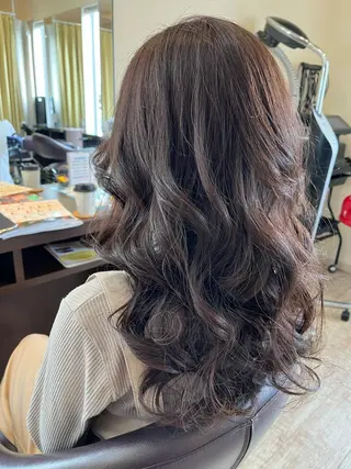 ロング 古川 安紀のヘアスタイル