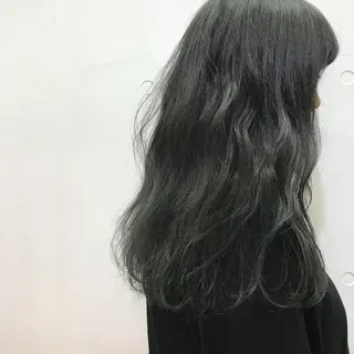 ロング カラー 和田出 美月のヘアスタイル