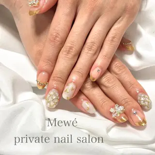 ネイル Mewé ayakaのネイルデザイン
