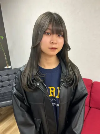 ロング カラー レイヤー/インナー カラー🦋ルイのヘアスタイル