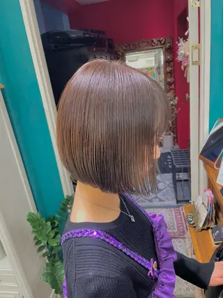 ショート 髪質改善レイヤー/ 雨のヘアスタイル