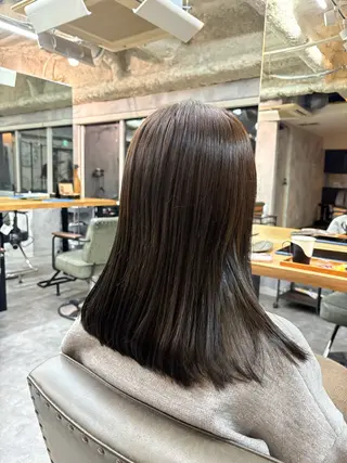 ミディアム シモイケ ルアのヘアスタイル