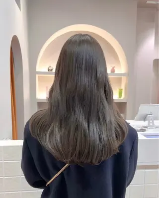 ミディアム カラー MIYU透明感カラー ブリーチなしWカラーのヘアスタイル