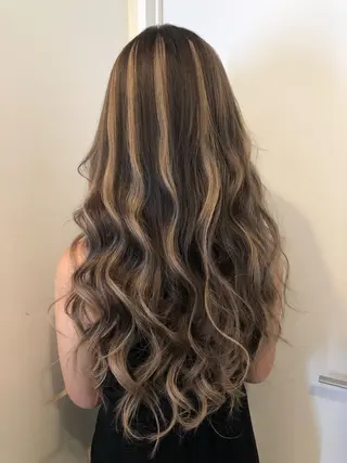 ミディアム カラー 🧡艶髪ちゅるん髪 🫧🧡YUKI❄️のヘアスタイル