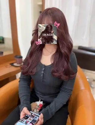 ロング カラー 𝘈𝘐𝘙𝘐♡ レイヤーカットのヘアスタイル