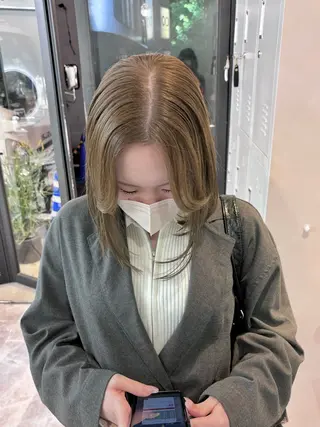 ミディアム カラー leben serikaのヘアスタイル
