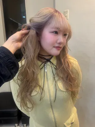 ロング カラー ヘアアレンジ minto/ 似合わせ/ハイトーンのヘアスタイル