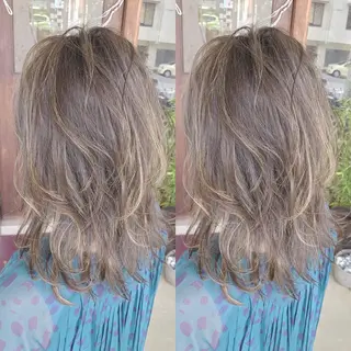 ミディアム カラー grand juteのヘアスタイル