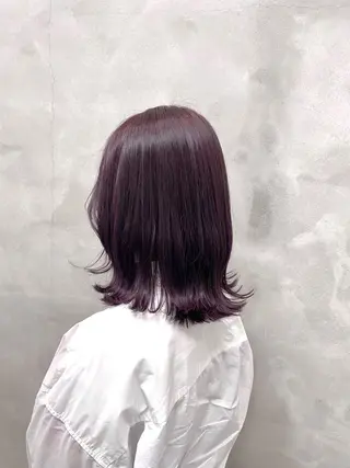 ミディアム カラー 山本 佳奈のヘアスタイル