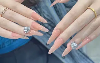 ネイル D-BEAUTY Nailsalonのネイルデザイン