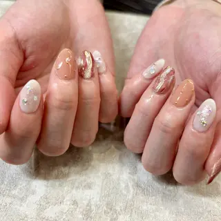 ネイル 大島 玲奈のネイルデザイン