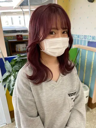 ミディアム カラー yui .のヘアスタイル