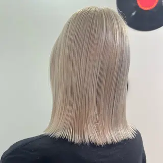 ショート カラー ヘアアレンジ 🧨ブリーチー×ボブ レイヤー💎じゅえるのヘアスタイル