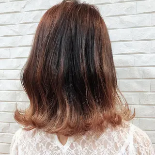 ミディアム 伊藤 さやかのヘアスタイル