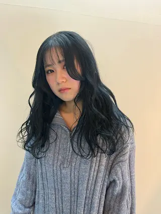 ロング カラー ヨシカ/透明感カラー 酸性ストレートのヘアスタイル