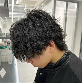 パーマ メンズ 佐々木 輝のヘアスタイル