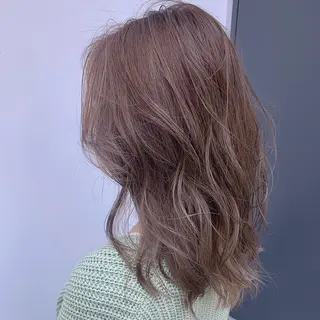 ミディアム カラー ヘアアレンジ 福壽 優奈のヘアスタイル