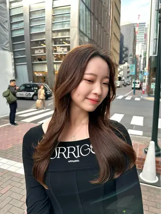 ロング カラー ミディアムレイヤー 添田晃基のヘアスタイル