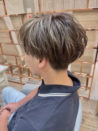 メンズ 透明感カラー/メンズ /レイヤー/中舘春翔のヘアスタイル