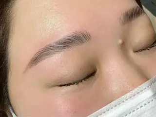 アイブロウ etora新宿 ‎🌺のマツエク・マツパデザイン