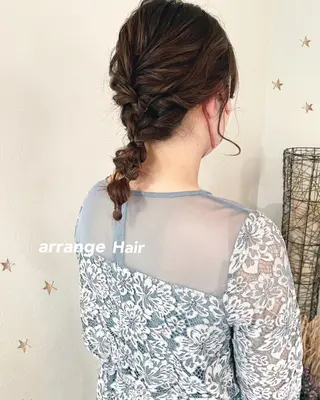 セミロング ヘアアレンジ 市川 千夏のヘアスタイル
