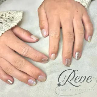 ネイル Reveトータル ビューティサロンの眉毛・アイブロウイメージ
