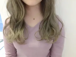 ミディアム カラー 渡邊 唯のヘアスタイル