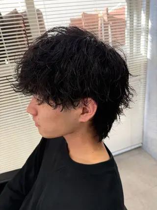 ショート パーマ メンズ ユウ🪄 パーマ指名No1のヘアスタイル