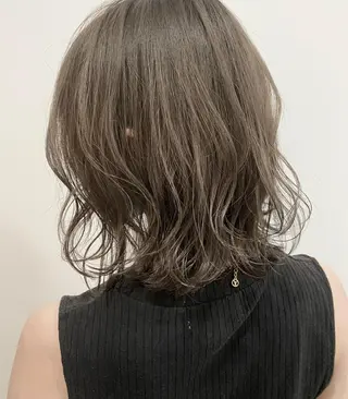 ミディアム カラー シール、 ハネエクステのヘアスタイル