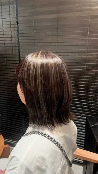 ミディアム カラー 田中 美月 / ハイトーンカラーのヘアスタイル