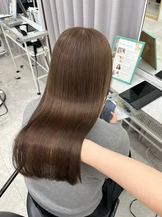 ロング カラー 柔らかオリーブ🌿 HIMARI🌻のヘアスタイル