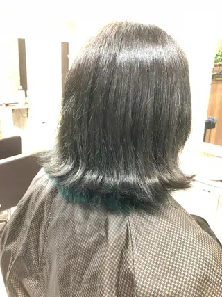 ミディアム みやもと まなみのヘアスタイル