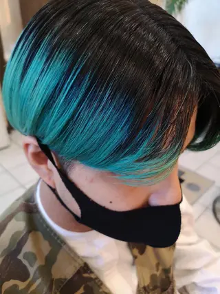 カラー メンズ 鈴木 レナのヘアスタイル