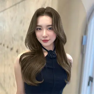 セミロング カラー 新宿/韓国風レイヤー 髪質改善/渋谷直樹のヘアスタイル