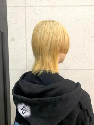 ミディアム メンズ レイヤー ハイトーン 暖色⭐︎KANAKOのヘアスタイル