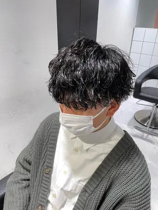 ショート カラー パーマ ヘアアレンジ メンズ アイブロウ スパイキー/フェザー /波巻き/かいとのヘアスタイル