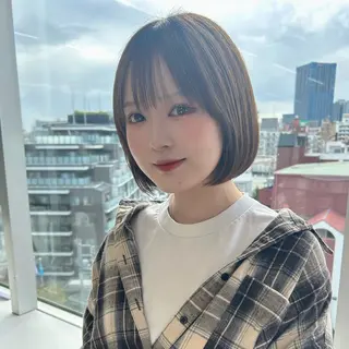 ショート カラー ボブ×艶髪｜ 艶カラー🩶石橋怜大のヘアスタイル