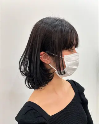 ミディアム カラー and c所属・NISHI (ニシ)のヘアスタイル