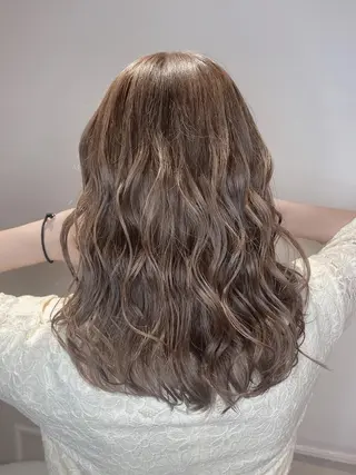 セミロング カラー 髪質改善×矯正🫧 韓国ヘアasamiのヘアスタイル